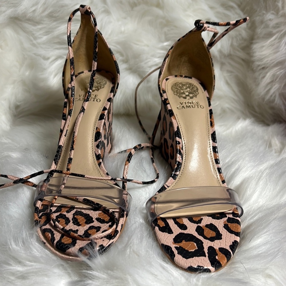 VINCE CAMUTO STASSIA WEDGE SANDAL